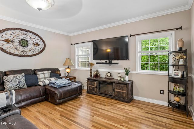 104 Lee Carter Drive, Johnson City, TN 37601