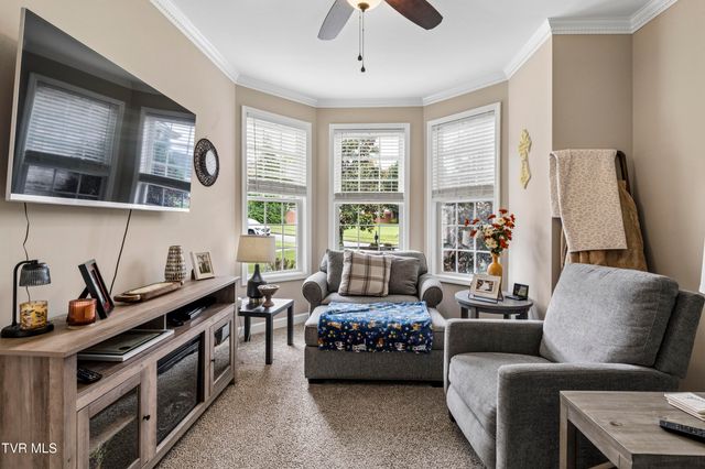 104 Lee Carter Drive, Johnson City, TN 37601