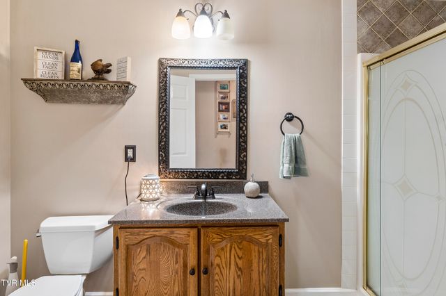 104 Lee Carter Drive, Johnson City, TN 37601