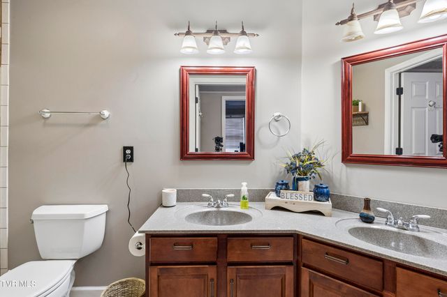 104 Lee Carter Drive, Johnson City, TN 37601