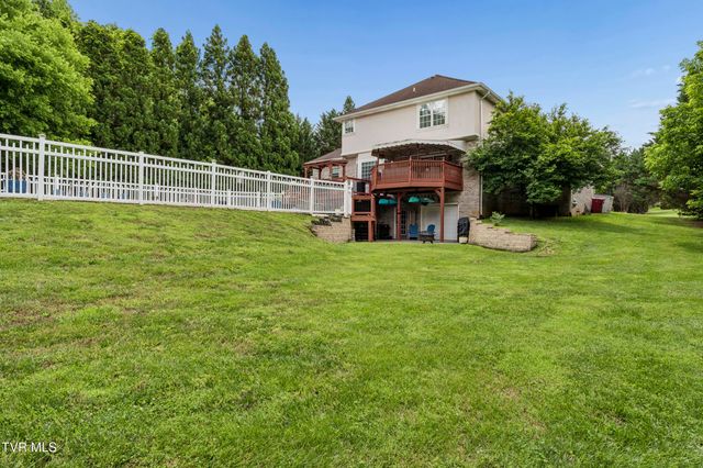 104 Lee Carter Drive, Johnson City, TN 37601