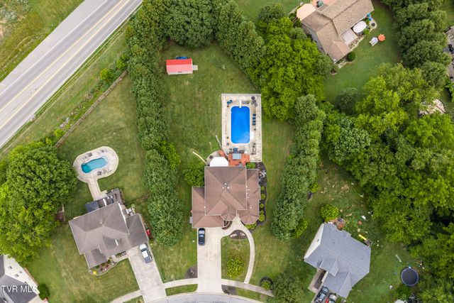 104 Lee Carter Drive, Johnson City, TN 37601
