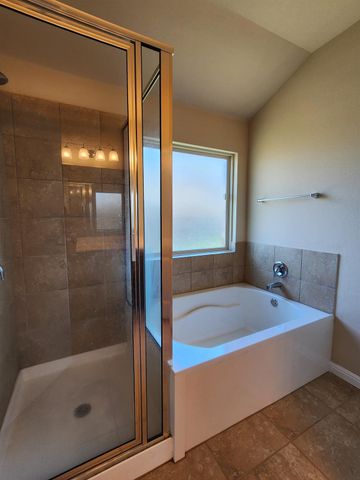 636 Carly Ann LN, Leander, TX 78641