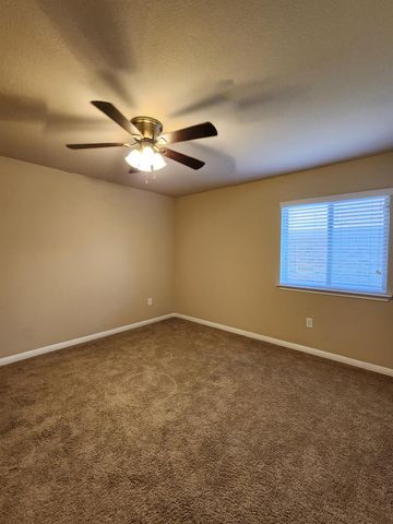 636 Carly Ann LN, Leander, TX 78641