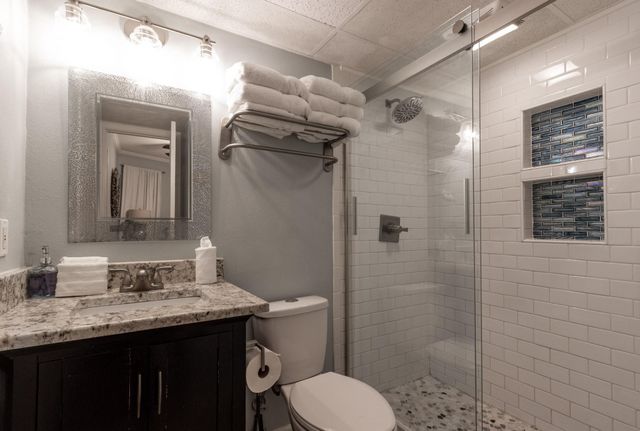 6102 Seawall Boulevard 212B, Galveston, TX 77551