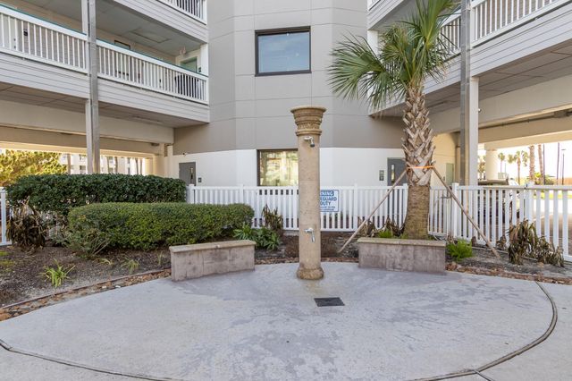 6102 Seawall Boulevard 212B, Galveston, TX 77551