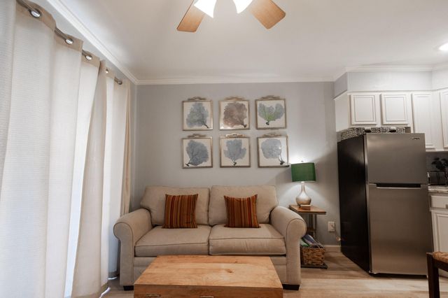 6102 Seawall Boulevard 212B, Galveston, TX 77551