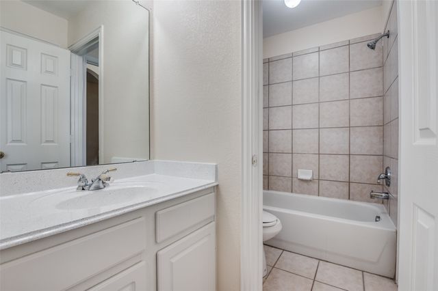 1213 Summerside Drive, Desoto, TX 75115