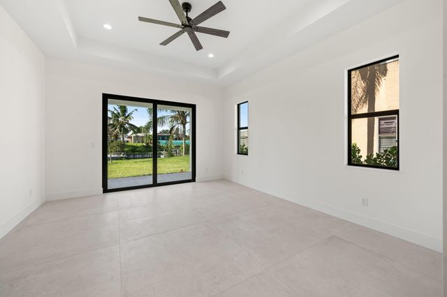 632 SE Seahouse Drive, Port St. Lucie, Port St Lucie, FL 34983