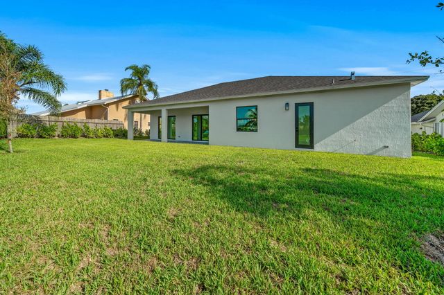 632 SE Seahouse Drive, Port St. Lucie, Port St Lucie, FL 34983