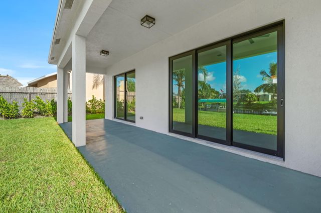632 SE Seahouse Drive, Port St. Lucie, Port St Lucie, FL 34983
