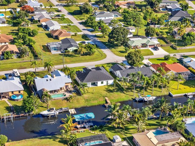 632 SE Seahouse Drive, Port St. Lucie, Port St Lucie, FL 34983