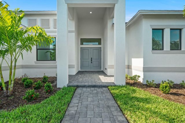 632 SE Seahouse Drive, Port St. Lucie, Port St Lucie, FL 34983