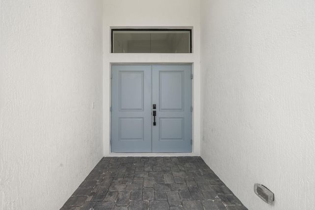 632 SE Seahouse Drive, Port St. Lucie, Port St Lucie, FL 34983