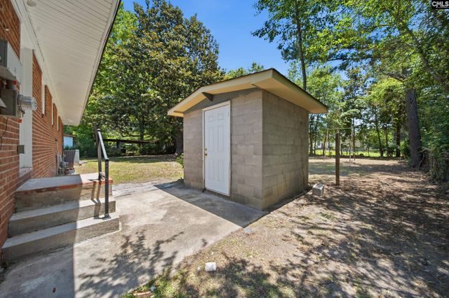 1040 E Sherwood Drive, Sumter, SC 29153