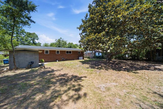 1040 E Sherwood Drive, Sumter, SC 29153