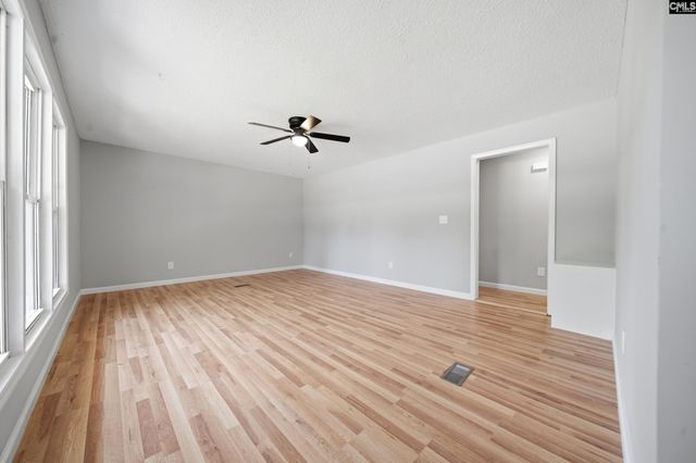 1040 E Sherwood Drive, Sumter, SC 29153