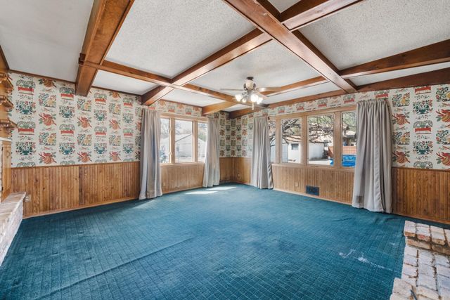 4143 Vincent Avenue N, Minneapolis, MN 55412