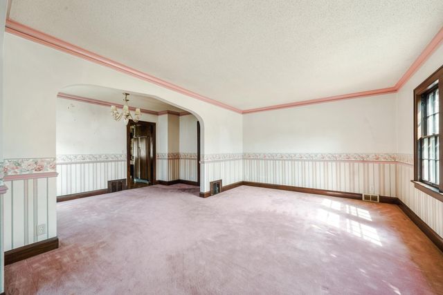 4143 Vincent Avenue N, Minneapolis, MN 55412