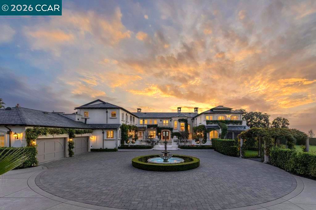 Image 2 of property listing at 10 10 Serenity Ln, Alamo, CA 94507