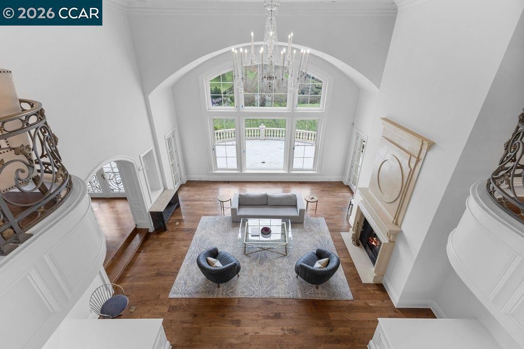 Image 9 of property listing at 10 10 Serenity Ln, Alamo, CA 94507