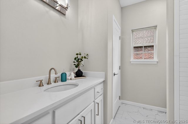 3224 Boardwalk Court, Bartlesville, OK 74006