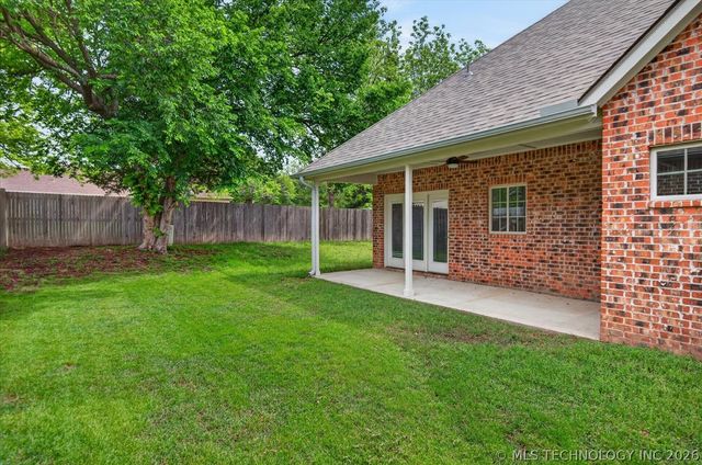 3224 Boardwalk Court, Bartlesville, OK 74006