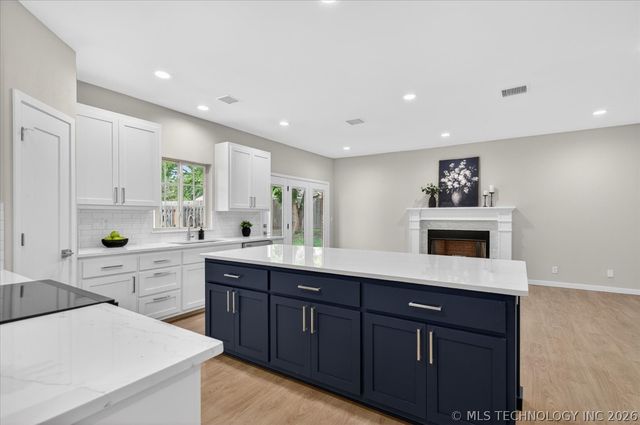 3224 Boardwalk Court, Bartlesville, OK 74006