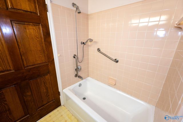 500 Tumpkins Lane, Huntsville, AL 35811