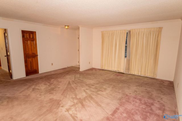 500 Tumpkins Lane, Huntsville, AL 35811