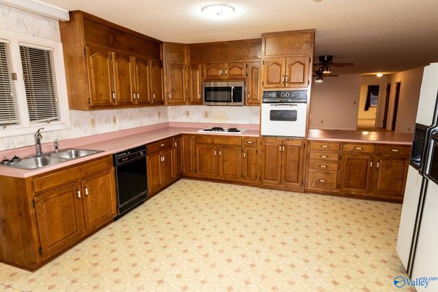 500 Tumpkins Lane, Huntsville, AL 35811