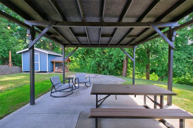 5986 Sunshine Drive, Ferndale, WA 98248