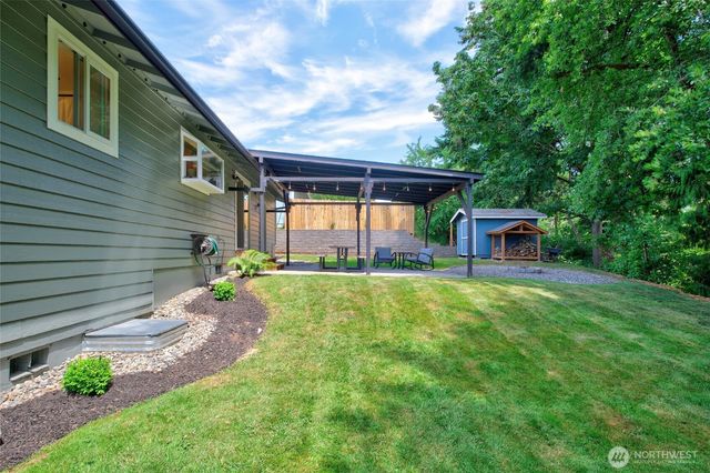 5986 Sunshine Drive, Ferndale, WA 98248