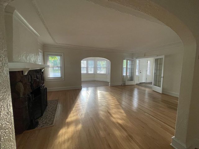 3402 N 51st BOULEVARD, Milwaukee, WI 53216