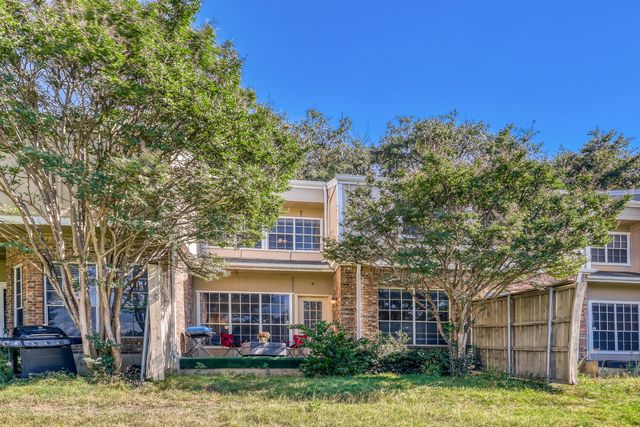 2420 Northlake Court, Irving, TX 75038