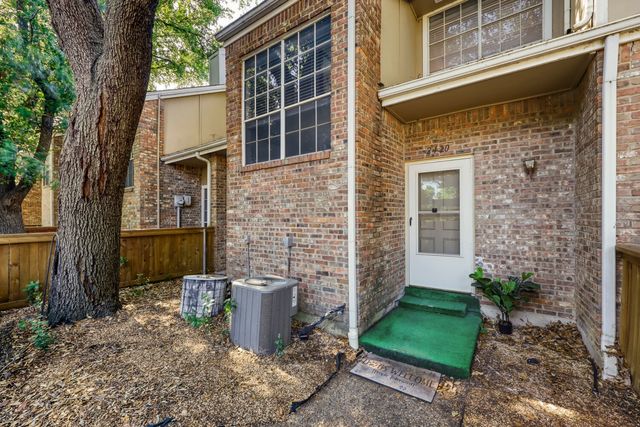 2420 Northlake Court, Irving, TX 75038