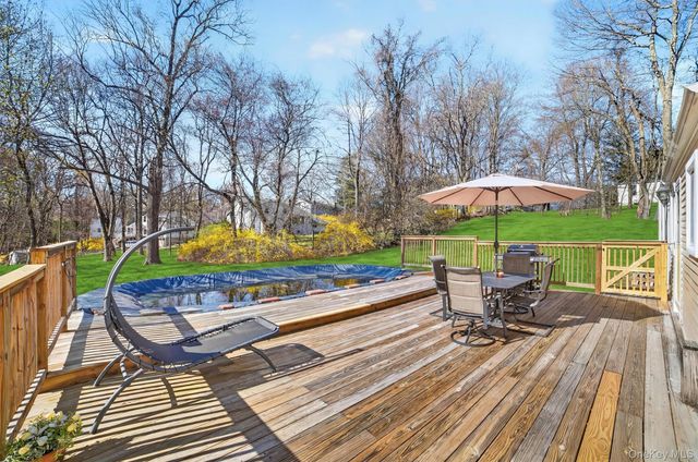 9 Ridge Road, Cortlandt Manor, NY 10567