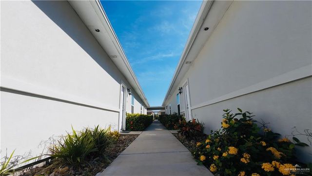 408 Carlisle Avenue 3, Edinburg, TX 78539