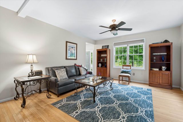 8 Margaret Circle, Mont Vernon, NH 03057