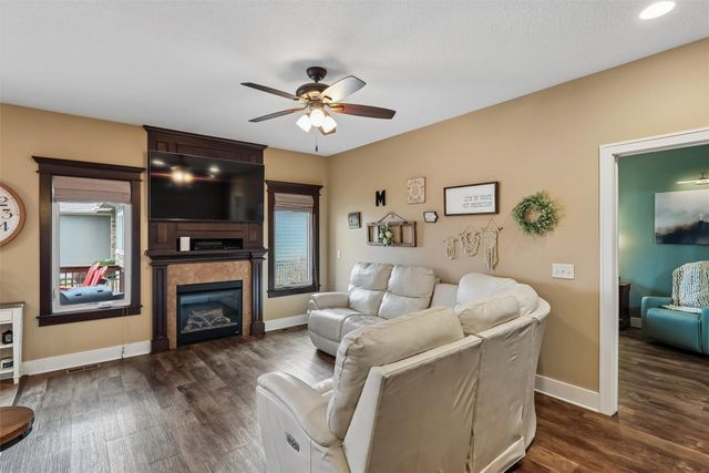 1301 S 13th Street, Adel, IA 50003