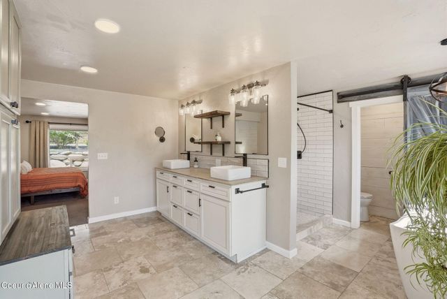 16696 W Hollister Hills DR, Hauser, ID 83854
