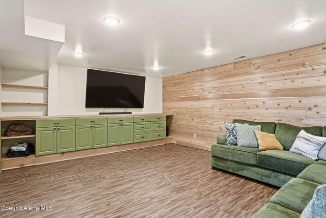 16696 W Hollister Hills DR, Hauser, ID 83854