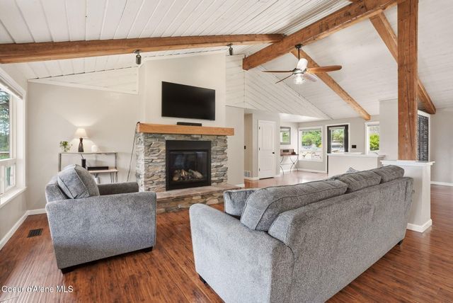 16696 W Hollister Hills DR, Hauser, ID 83854