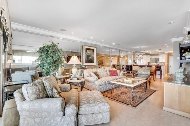 1199 Hillsboro Mile 237, Hillsboro Beach, FL 33062