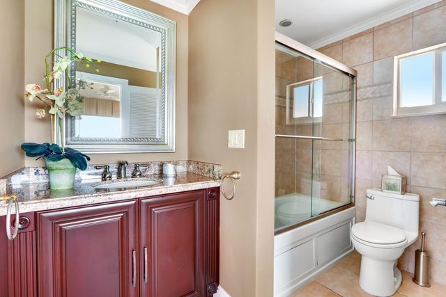 1199 Hillsboro Mile 237, Hillsboro Beach, FL 33062