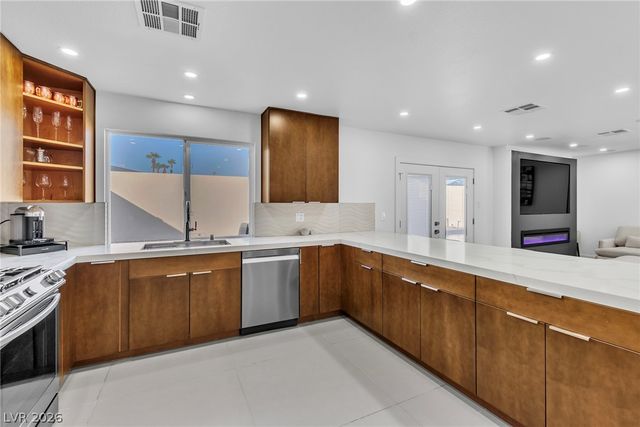 4170 Sheppard Drive, Las Vegas, NV 89121