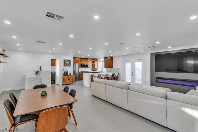 4170 Sheppard Drive, Las Vegas, NV 89121