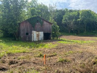 420 Blacks Ferry Road, Burkesville, KY 42717