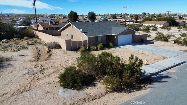 6352 Smoketree Avenue, 29 Palms, CA 92277