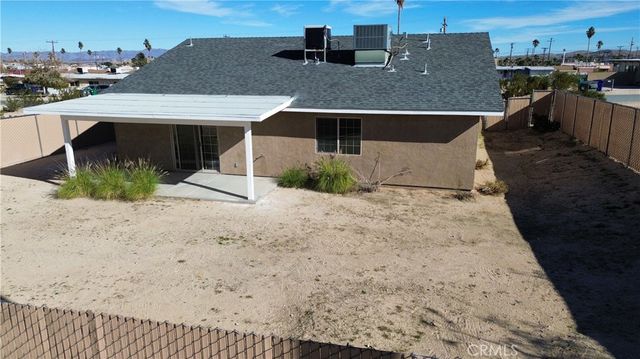6352 Smoketree Avenue, 29 Palms, CA 92277